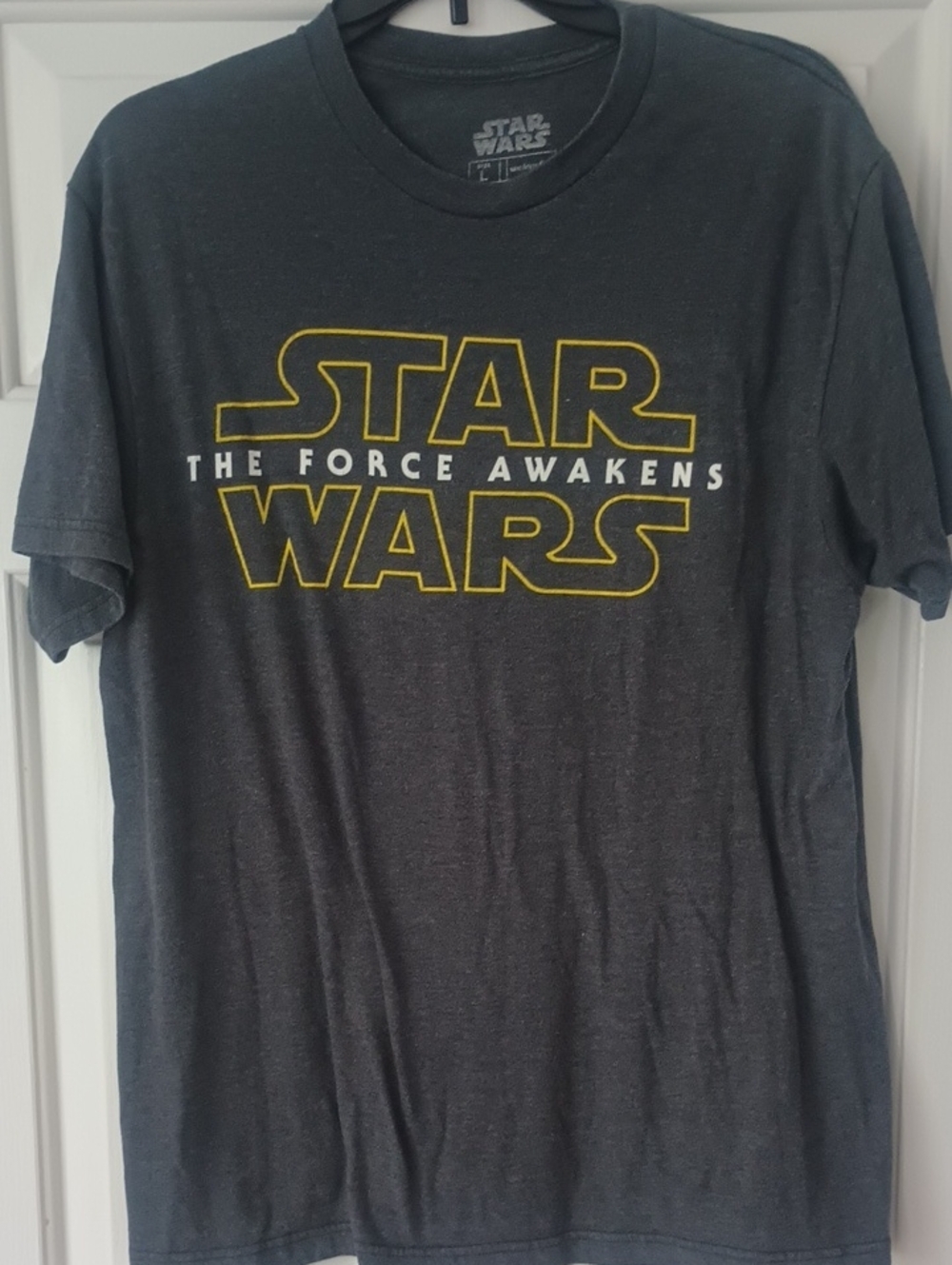 Star Wars Gray Short-Sleeve 'The Force Awakens' Graphic Tee